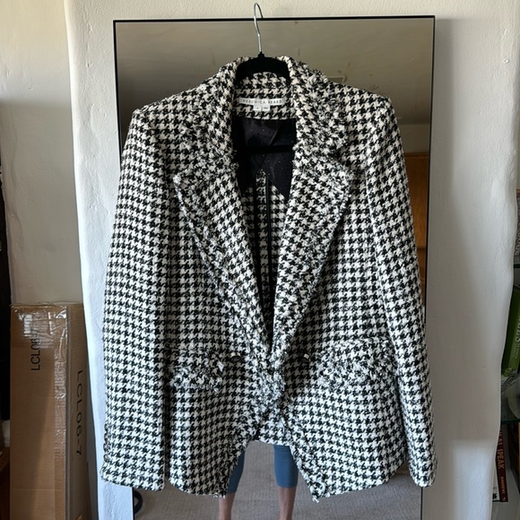 Veronica Beard Jackets & Blazers - Veronica Beard blazer size 8